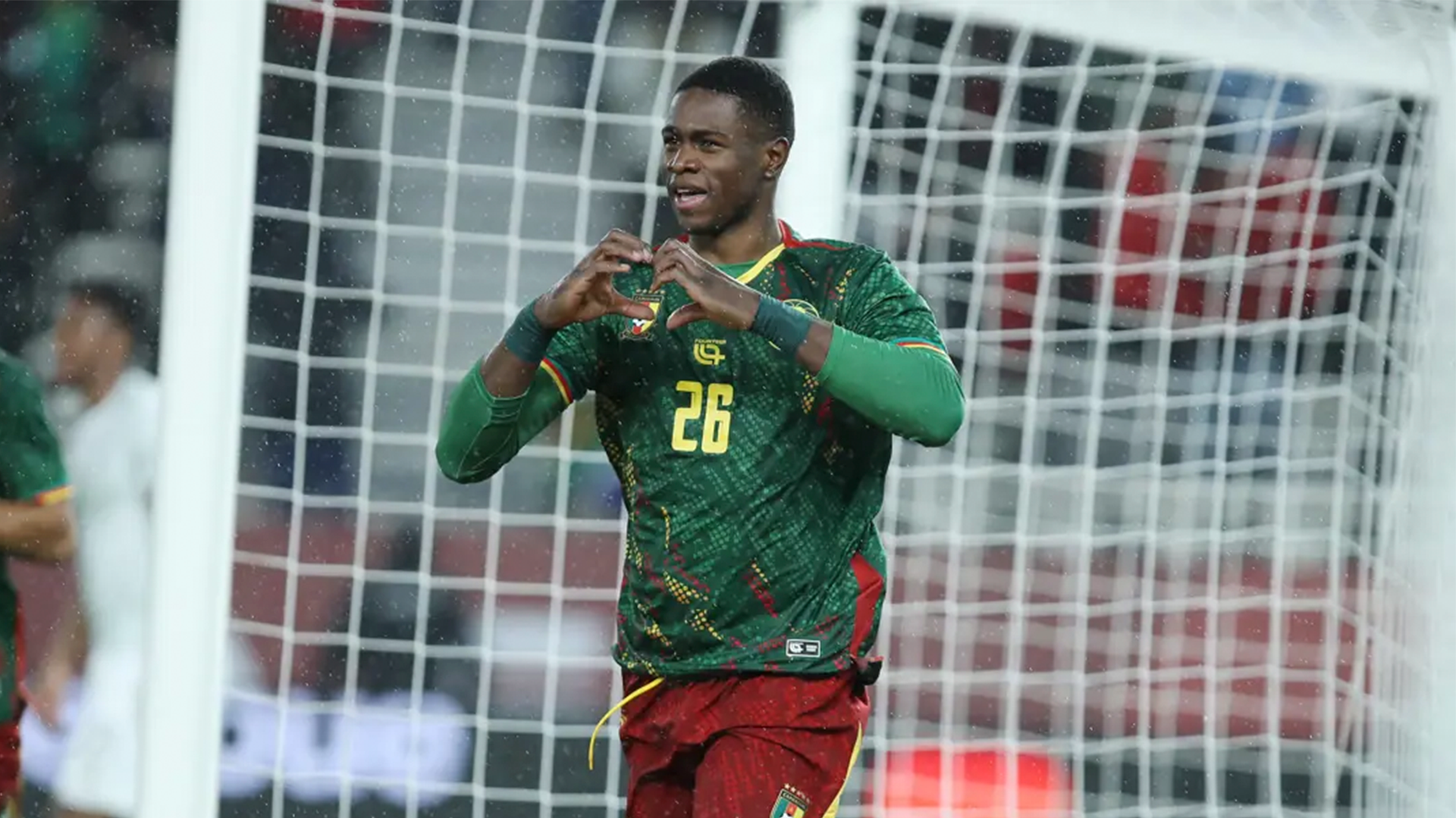 Christian Kofane celebra un gol durante la AFCON 2025 con la selección de Camerún.